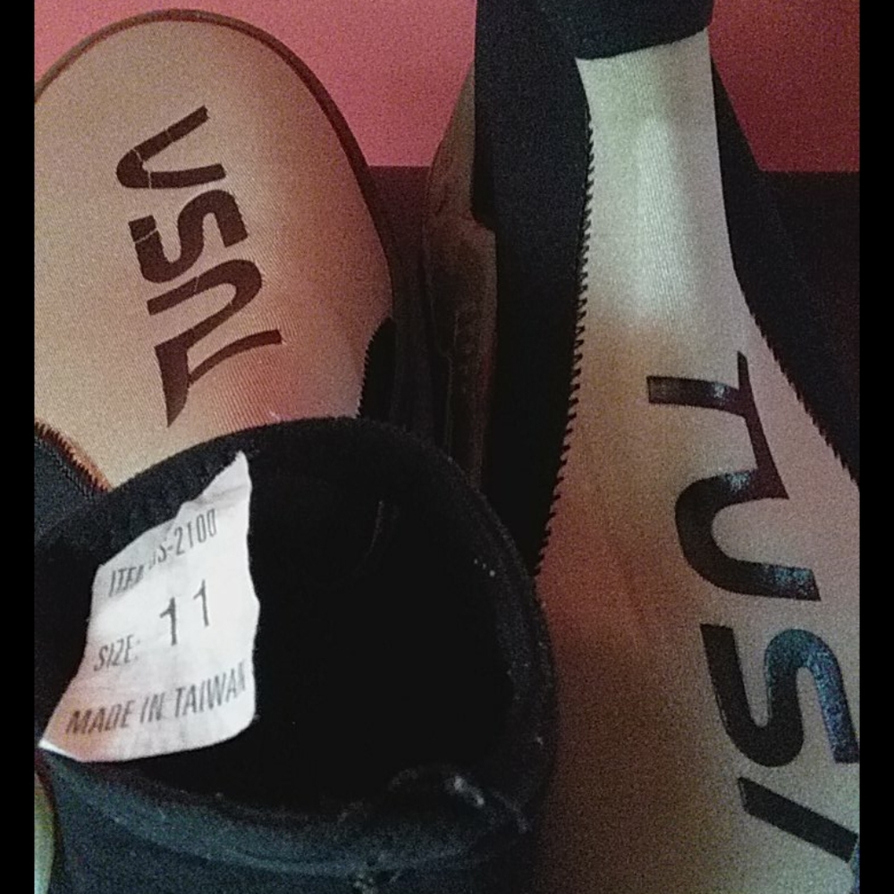 Scuba DIVER Beach / boot $36 sz11XL+free  hat - Picture 7 of 9